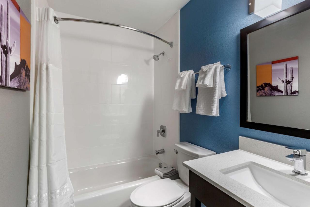 ซูเปอร์ 8 บาย วินด์แฮม ไบลท์ Hotel ภายนอก รูปภาพ