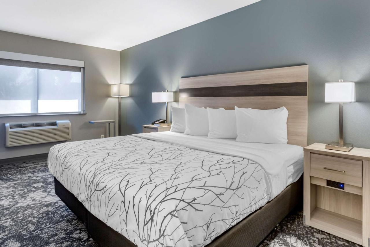 ซูเปอร์ 8 บาย วินด์แฮม ไบลท์ Hotel ภายนอก รูปภาพ
